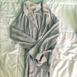 Women's gray lounge robe